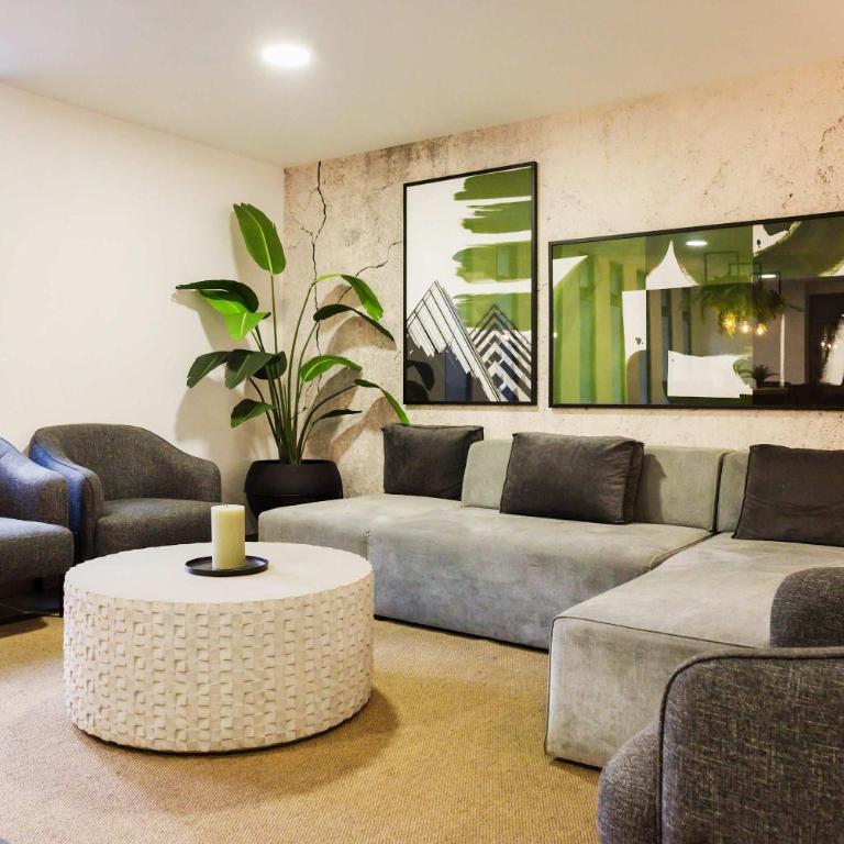 Chic Downtown Santiago Cozy Urban Retreat for 3 - Apartment - 35