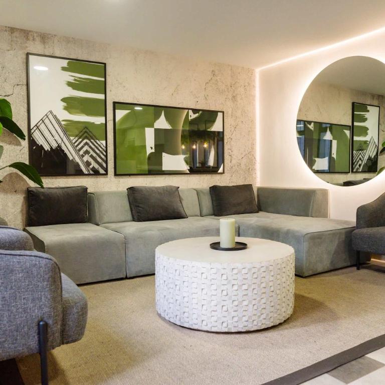Chic Downtown Santiago Cozy Urban Retreat for 3 - Apartment - 37