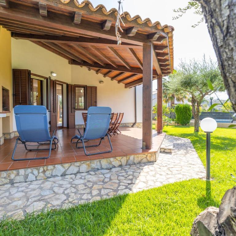 Sole Mare Deluxe - Three-Bedroom Vacation Home - 12