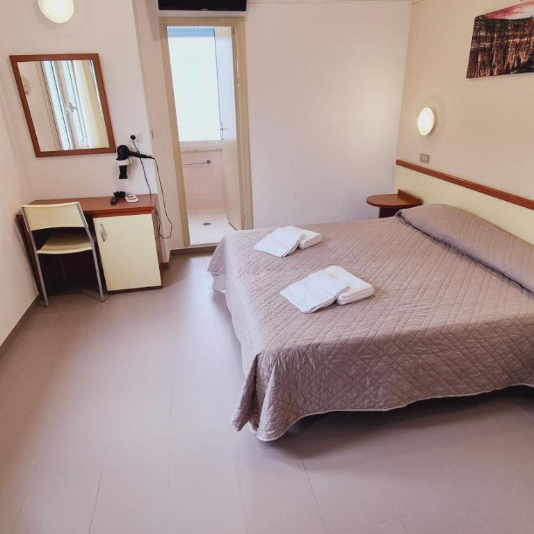 Hotel Arno - Camera Matrimoniale Economy - 2