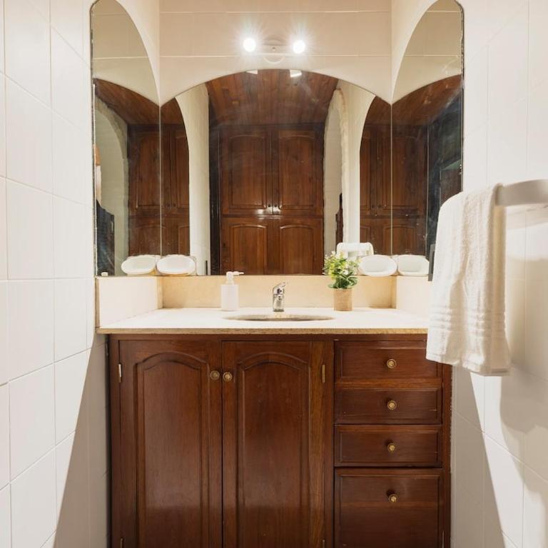 Formidable jardin, ubicación inmejorable, Chacras - Four-Bedroom House - 18
