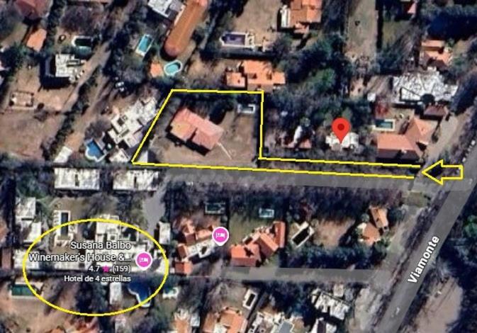 Formidable jardin, ubicación inmejorable, Chacras - Four-Bedroom House - 36