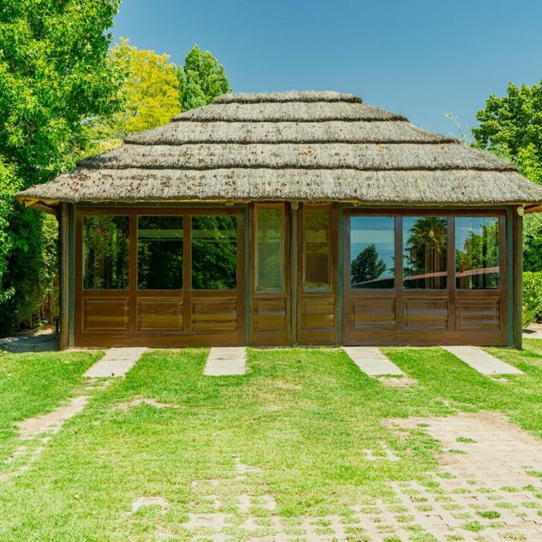Formidable jardin, ubicación inmejorable, Chacras - Four-Bedroom House - 38