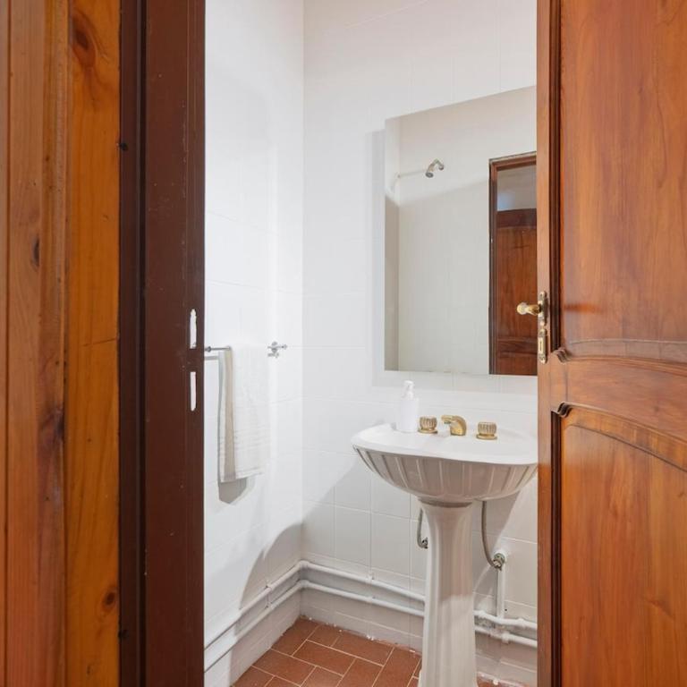 Formidable jardin, ubicación inmejorable, Chacras - Four-Bedroom House - 40