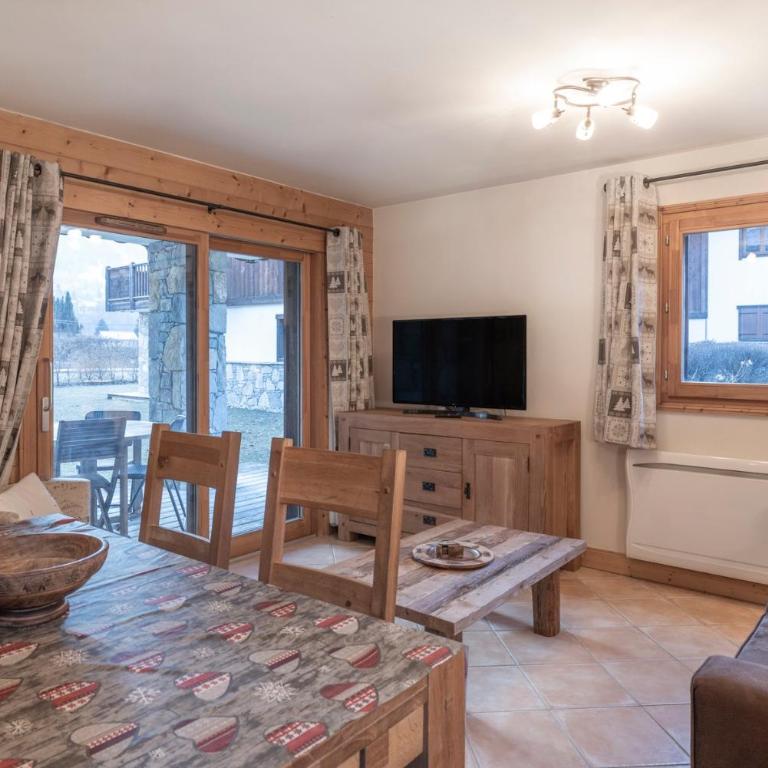 App 6 pers cozy centre Samoëns - Appartement 2 Chambres avec Vue sur la Montagne - 1