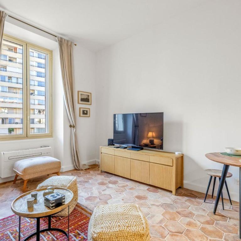 REF 2038 - Cannes - Superb fully renovated one-bedroom apartment - Apartment - 2