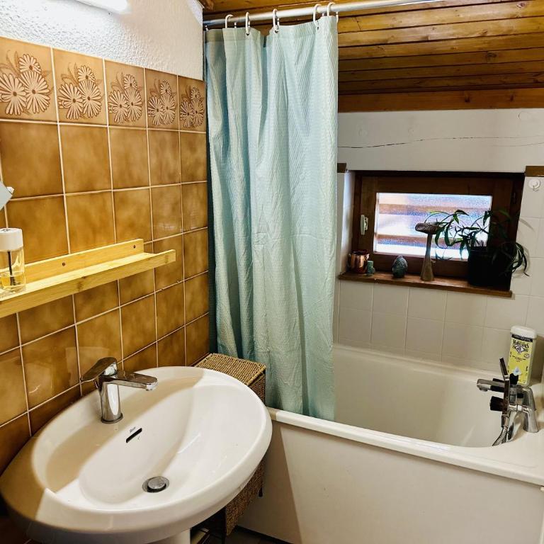 Le Refuge des Meurets 4 pers 2 lits proche Télésiège du Crêt du Midi 1 parking Baclom - Appartement 1 Chambre - 20