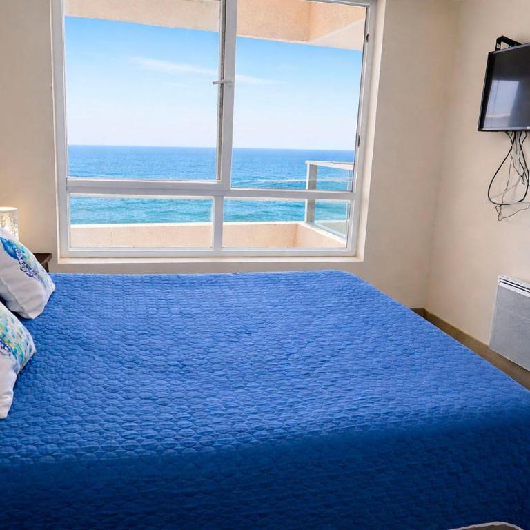 Laguna del Mar - One-Bedroom Apartment with Sea View - 11