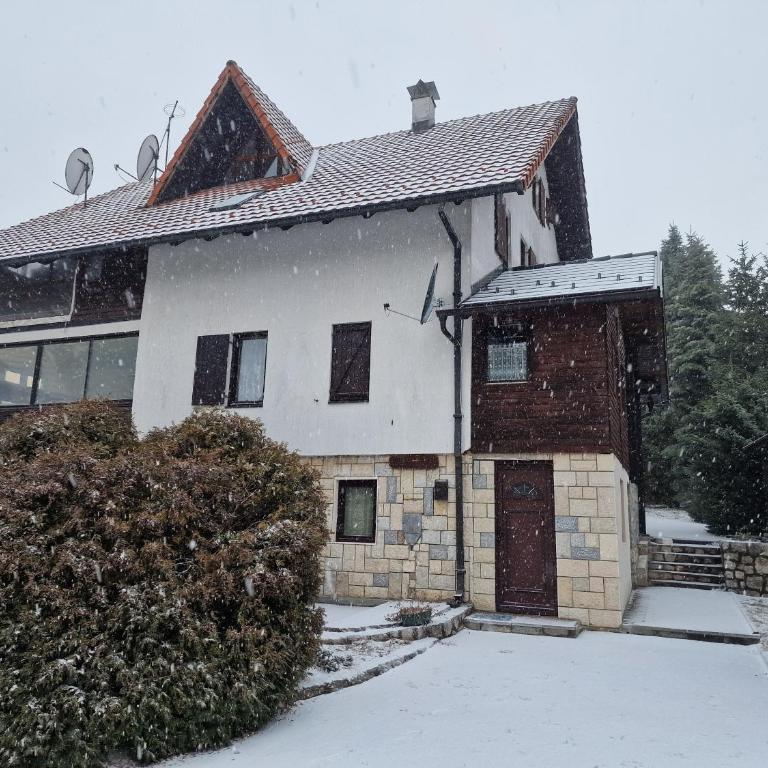 Pine Heaven - Cozy 2 Bedroom apartment - Nature View 15m2 Balcony - Two-Bedroom Apartment - 2