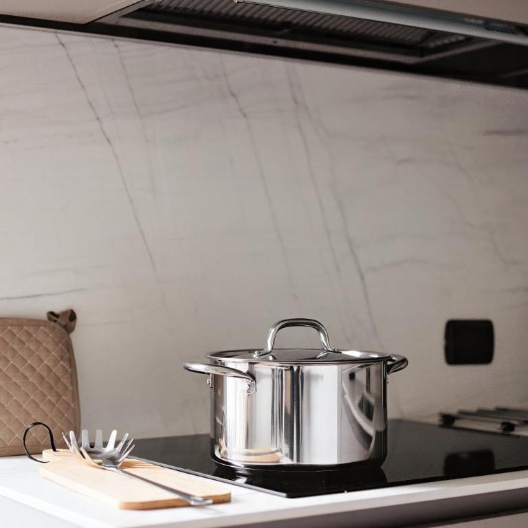 Just Urban Stays - Refined Apartment in City Life 2 min M1 e M5 Metro - Appartamento con 1 Camera da Letto - 24