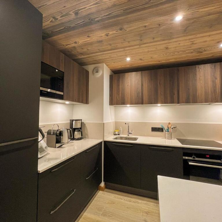 NAGANO 205 | LES GETS | Emplacement exceptionnel en face des pistes au cœur du village | Appartement neuf 3 chambres - 8 personnes - Apartamento - 9
