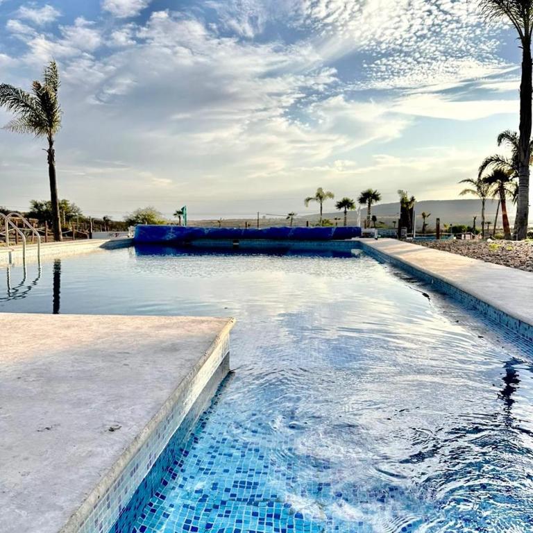 Juriquilla Home, 5 Bedrooms, 3 Community Pool - Four-Bedroom House - 39