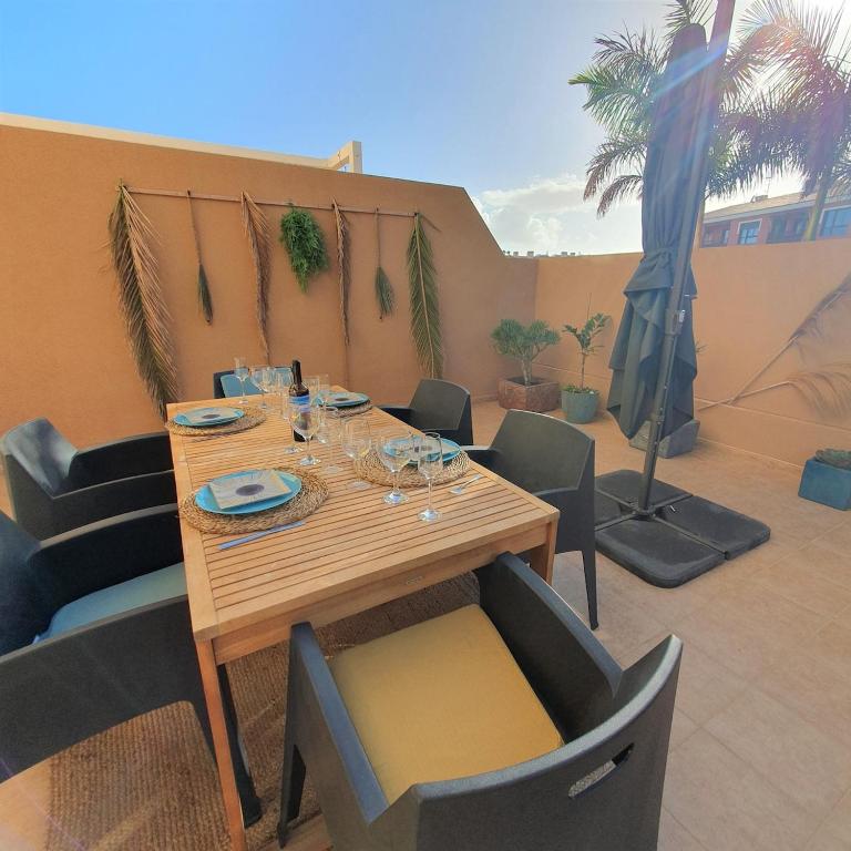 Appartement rénové 2 chambres, grande terrasse S-O, parking privé et piscine chauffée - Apartamento de 2 dormitorios - 6