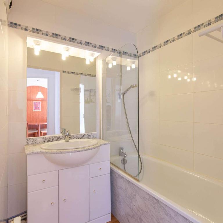 Agréable T2, parking - 4 pers. - Appartement 1 Chambre - 5