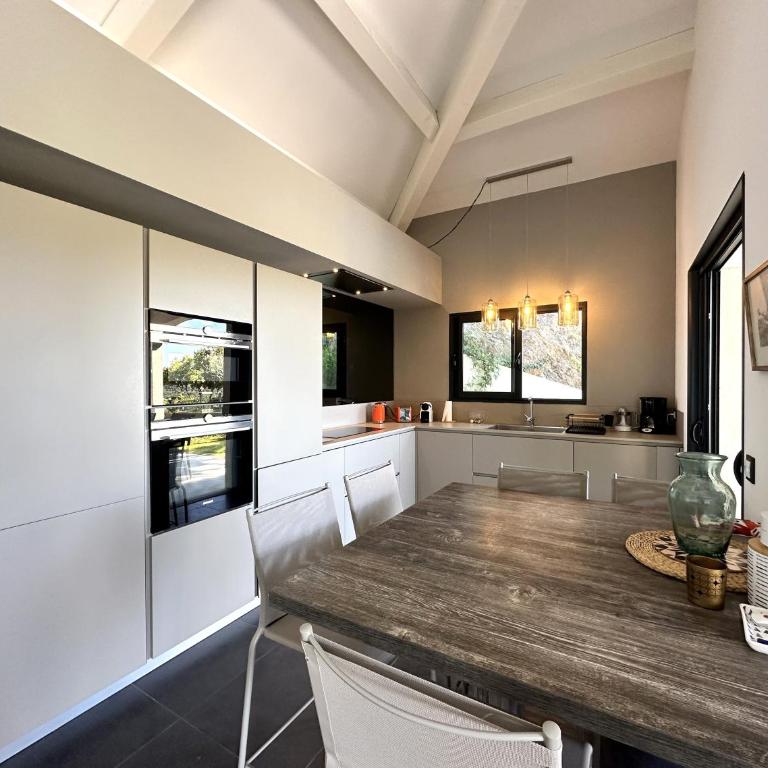 La Vigie, villa pour 8 personnes avec piscine chauffée et vue mer à La Londe-Les-Maures - Ferienhaus - 25
