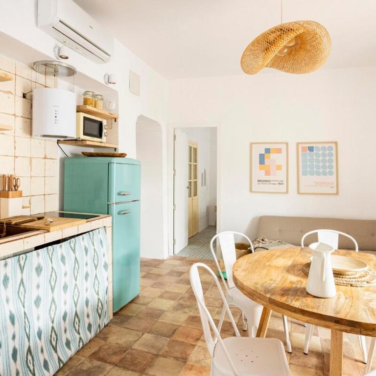 Encantador Apartamento para 4 con AC, WiFi y Terraza con vistas en el centro - Apartamento de 2 dormitorios - 4