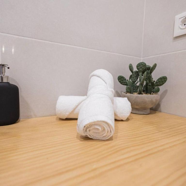 Estudio con Altillo en Malilla cerca de La Fe - One-Bedroom Apartment - 5