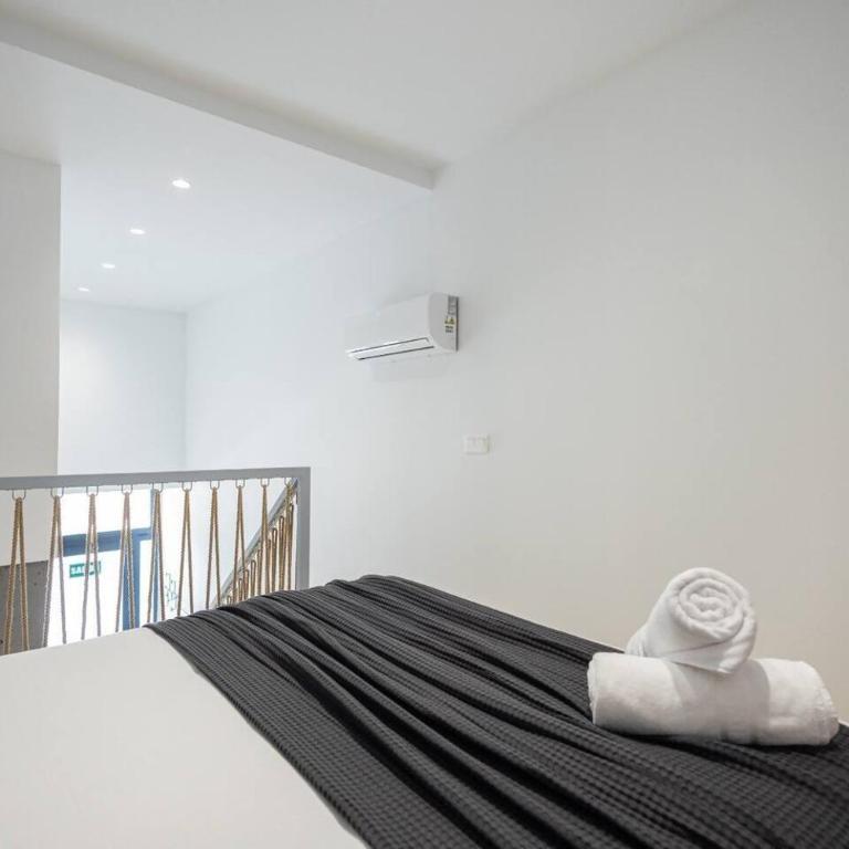 Estudio con Altillo en Malilla cerca de La Fe - One-Bedroom Apartment - 20