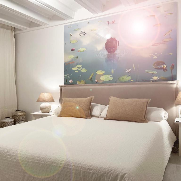 Key White - Two-Bedroom Apartment - 1