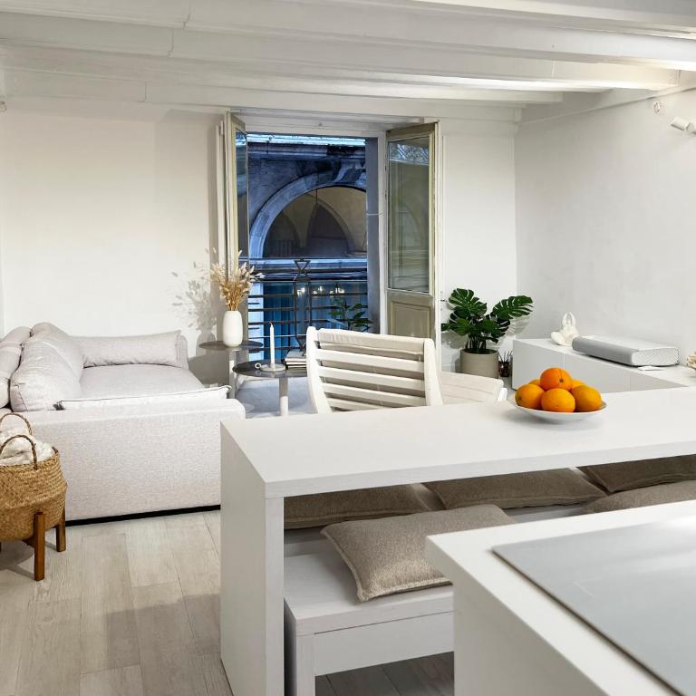 Key White - Two-Bedroom Apartment - 41