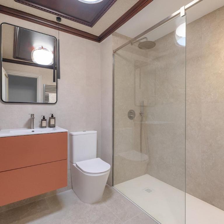 Moderno y acogedor apartamento en Chamberí - Three-Bedroom Apartment - 26