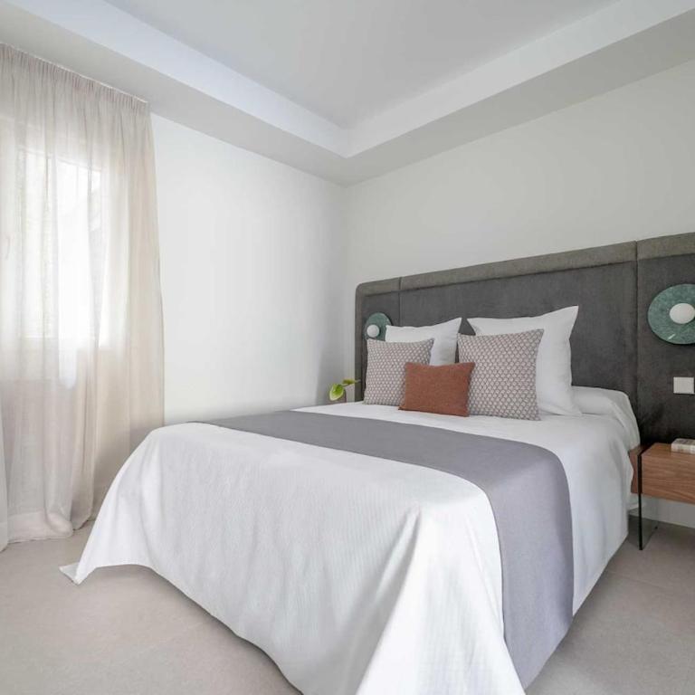 Moderno y acogedor apartamento en Chamberí - Three-Bedroom Apartment - 27