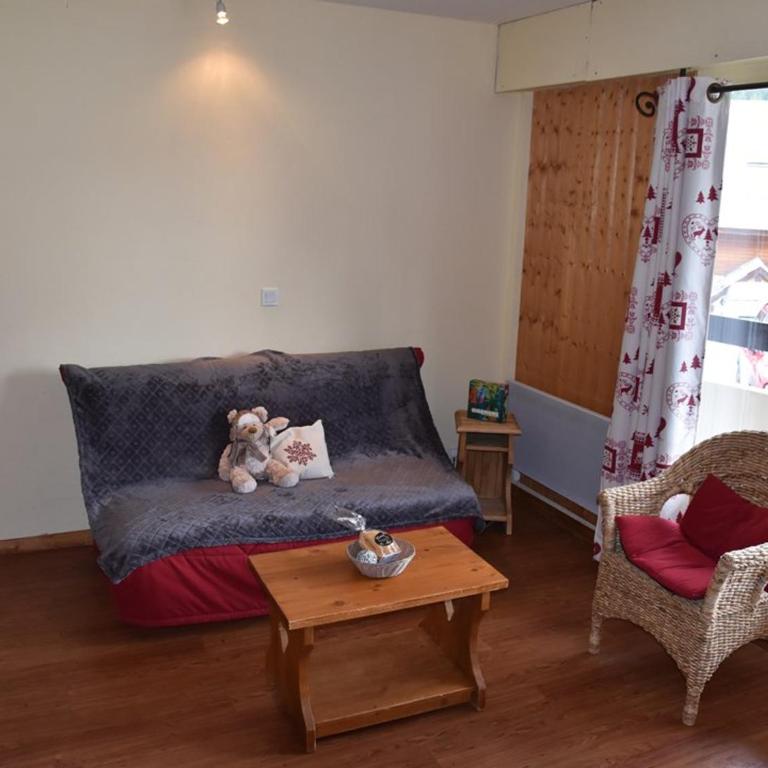 Studio avec Parking, Balcon Sud-Ouest et Équipements Complets - FR-1-266-193 - Studio - 12