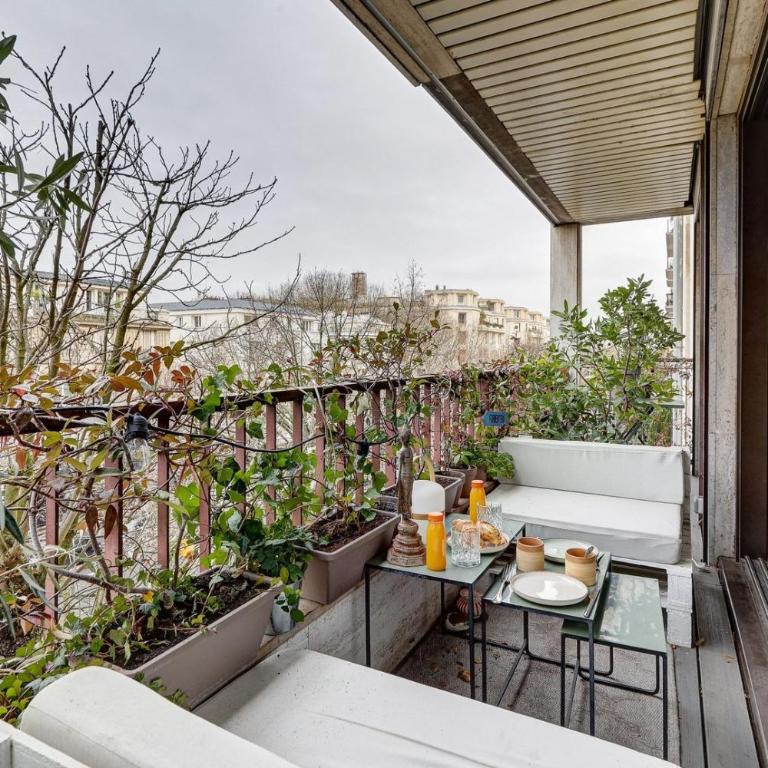 TheBlueStay 603 Spacious Apt with Terrace - Appartement - 5
