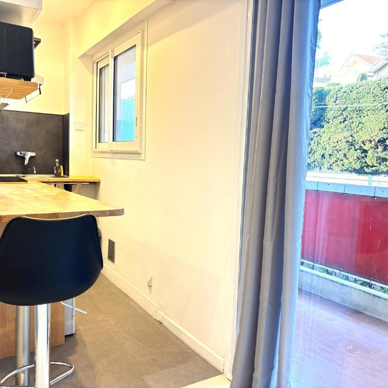 Charming Studio Cannes center with terrace, very calm - Appartement - Vue sur Ville - 5