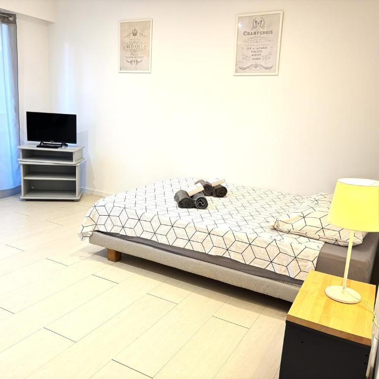 Charming Studio Cannes center with terrace, very calm - Appartement - Vue sur Ville - 7