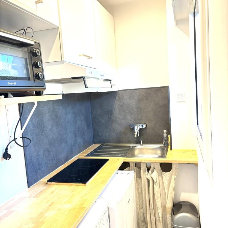 Charming Studio Cannes center with terrace, very calm - Appartement - Vue sur Ville - 9