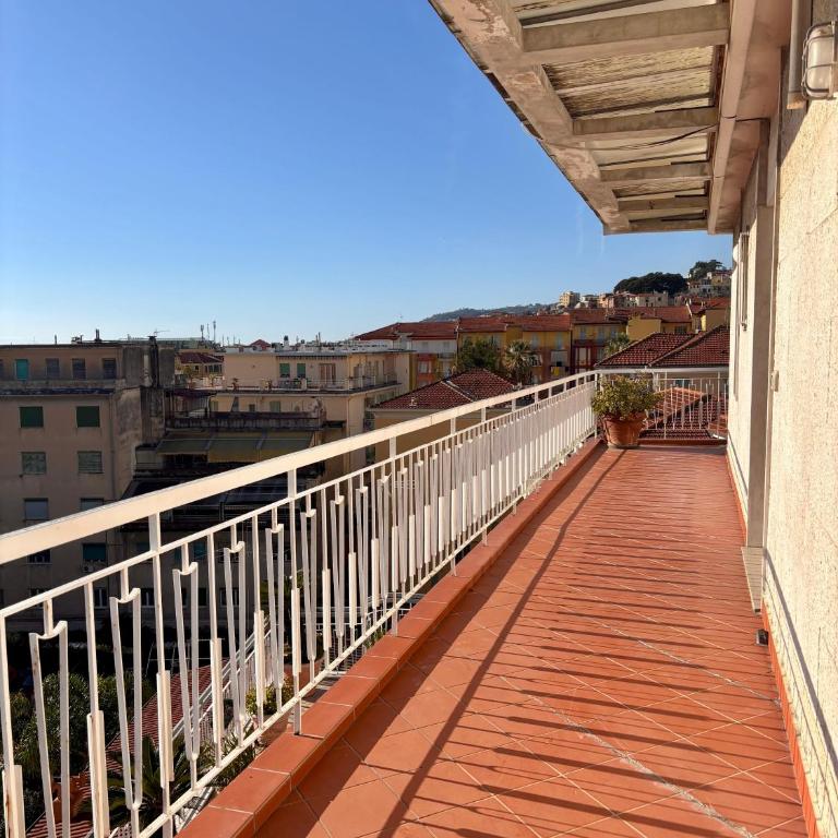Attico sul Mare - Appartamento Standard con 2 Camere da Letto - 17