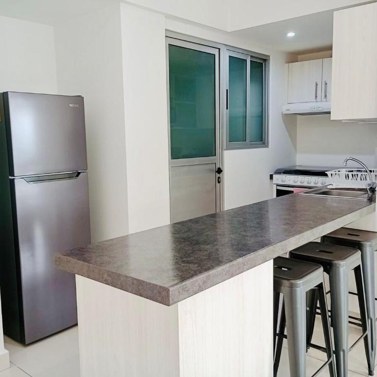 Romulo OFarril 2parking-2BR-2BA - Two-Bedroom Apartment with City View - 8