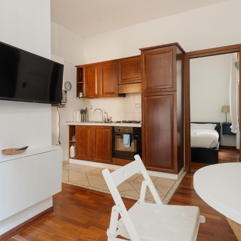 GuestHost - M5 Isola Comfy Studio - Appartamento con 1 Camera da Letto - 2