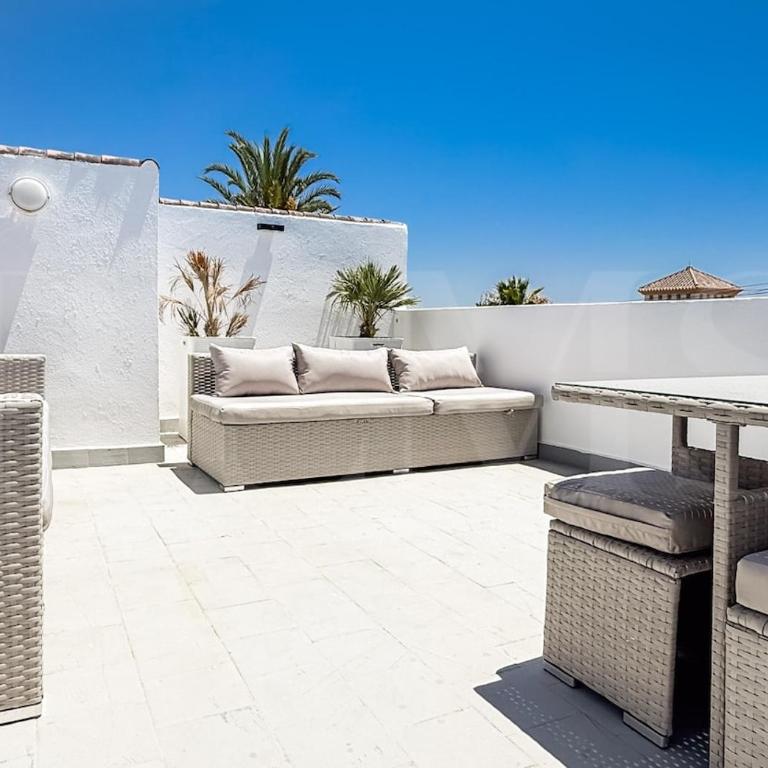 Sunny Villa & Rooftop Near Beach REMS - Villa de 3 dormitorios - 6