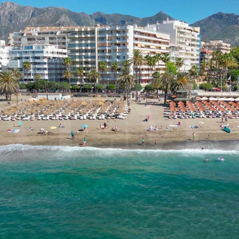 Sunny Villa & Rooftop Near Beach REMS - Villa de 3 dormitorios - 36