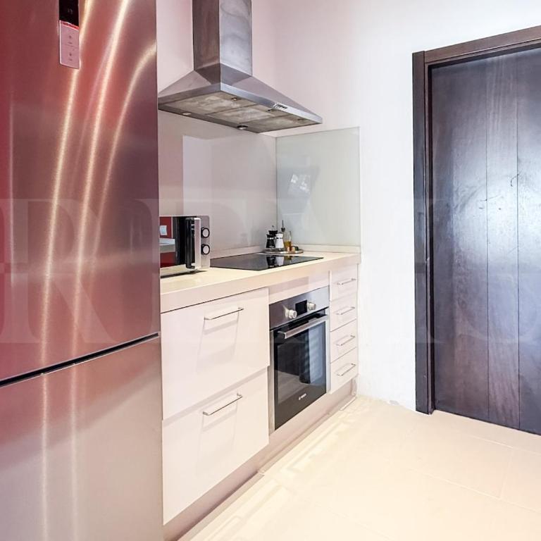 Sunny Villa & Rooftop Near Beach REMS - Villa de 3 dormitorios - 11
