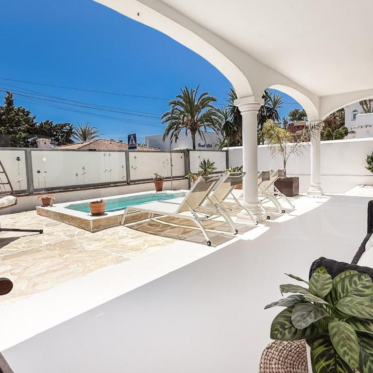 Sunny Villa & Rooftop Near Beach REMS - Villa de 3 dormitorios - 18