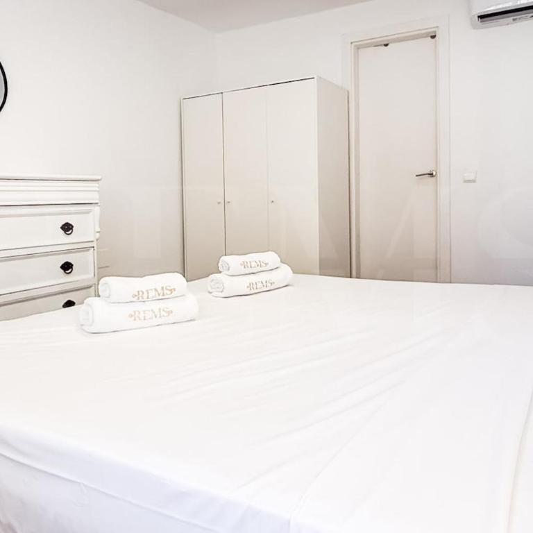 Sunny Villa & Rooftop Near Beach REMS - Villa de 3 dormitorios - 23