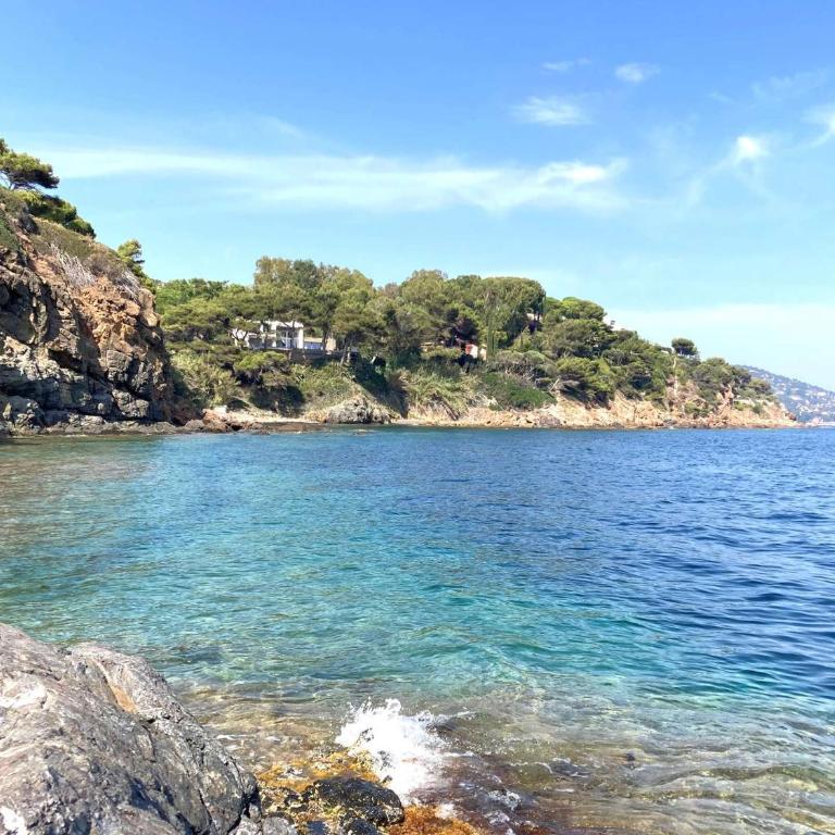 Villa Françoise pour 10 personnes avec vue mer et piscine chauffée à Carqueiranne - Maison 5 Chambres - 34
