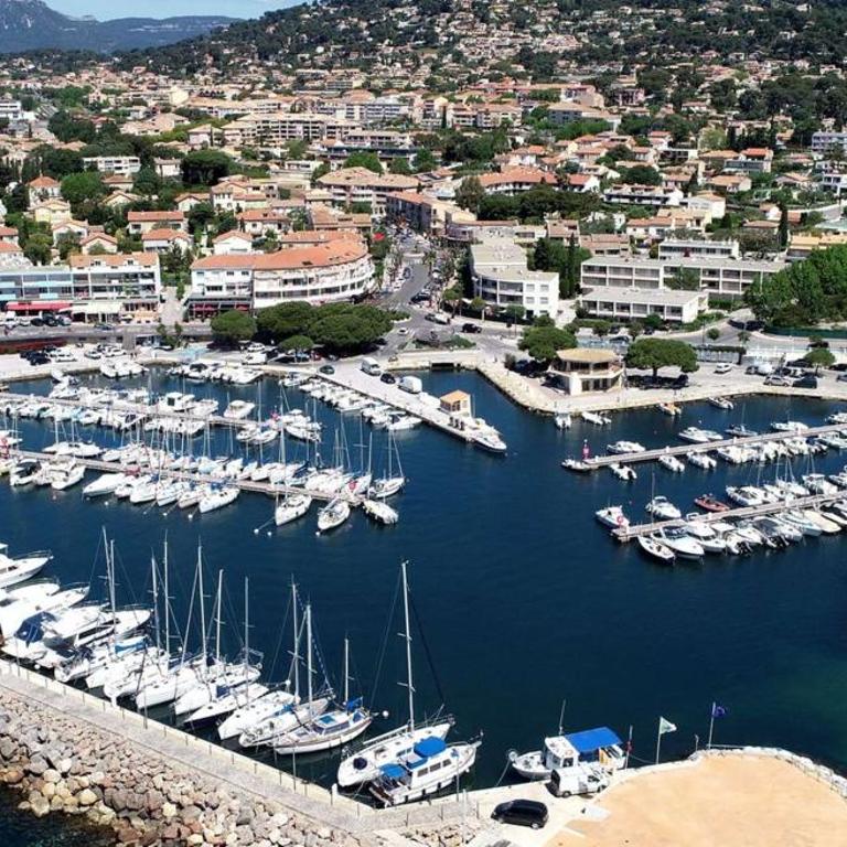 Villa Françoise pour 10 personnes avec vue mer et piscine chauffée à Carqueiranne - Maison 5 Chambres - 36