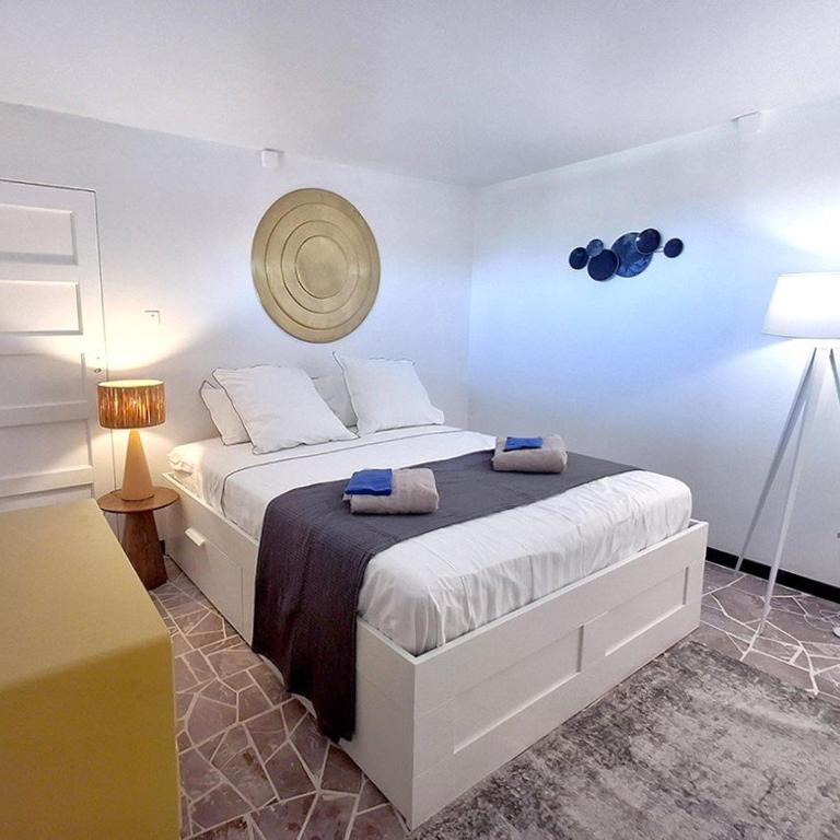 Villa Françoise pour 10 personnes avec vue mer et piscine chauffée à Carqueiranne - Maison 5 Chambres - 27