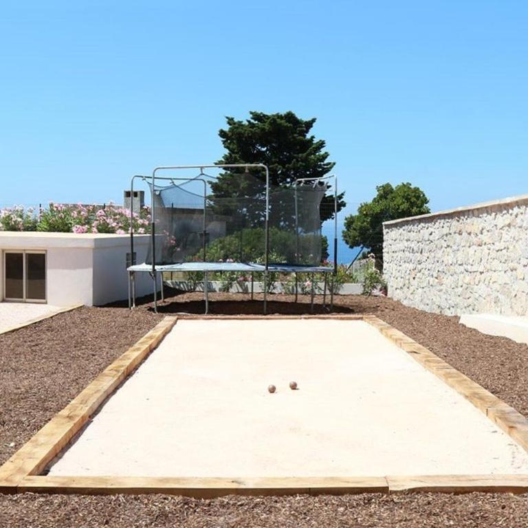 Villa Françoise pour 10 personnes avec vue mer et piscine chauffée à Carqueiranne - Maison 5 Chambres - 10