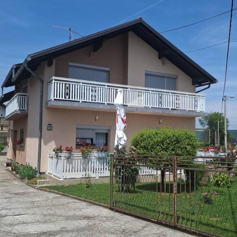 Apartman - TAHRIC - Three-Bedroom Apartment - 1