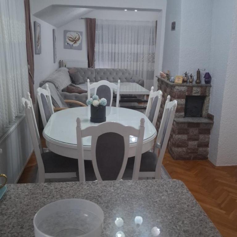 Apartman - TAHRIC - Three-Bedroom Apartment - 3