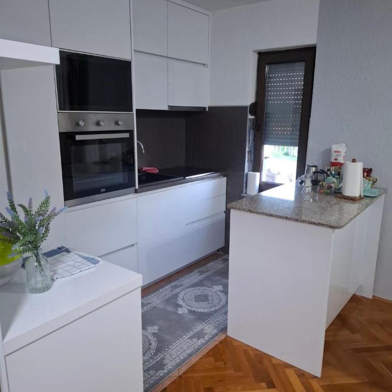Apartman - TAHRIC - Three-Bedroom Apartment - 4