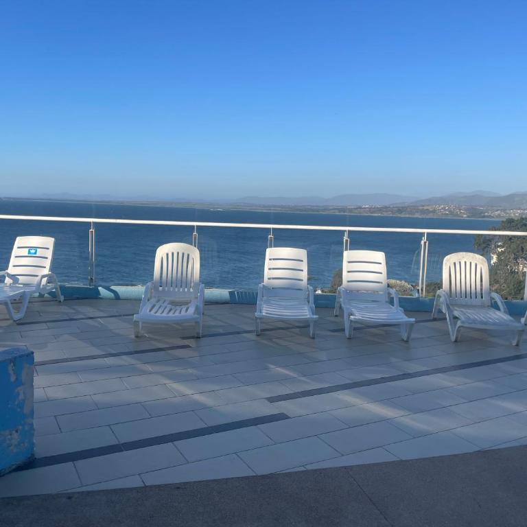 departamento frente al mar - Three-Bedroom Apartment - 9