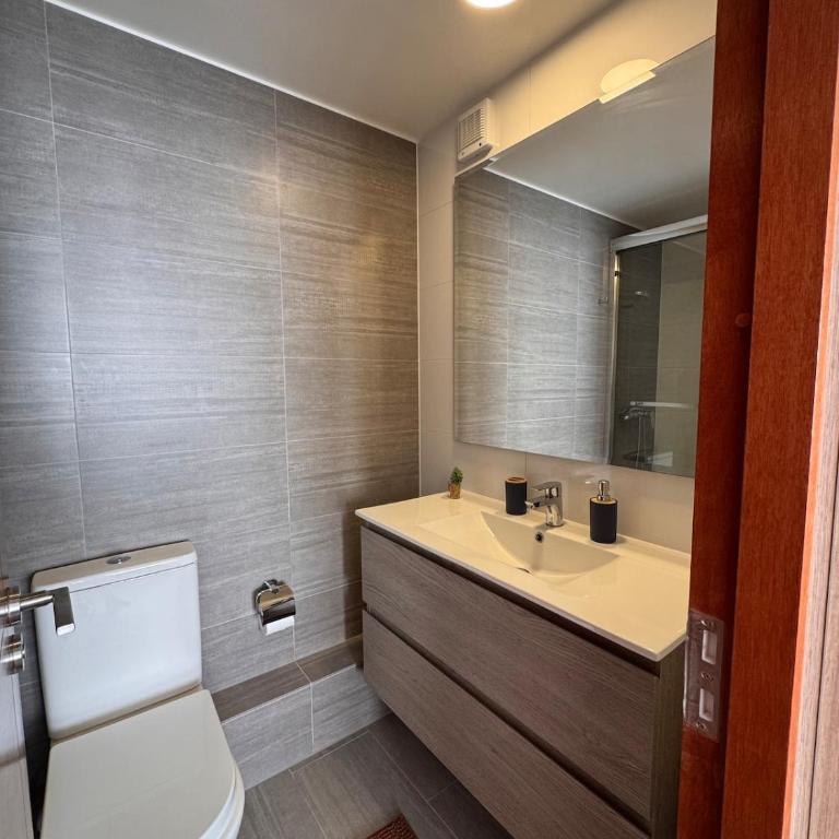 Departamento Amoblado con ubicación privilegiada - Two-Bedroom Apartment - 3