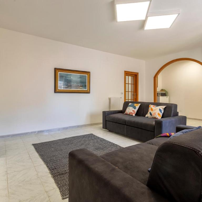 White lilium apartment - Two-Bedroom Apartment - 7