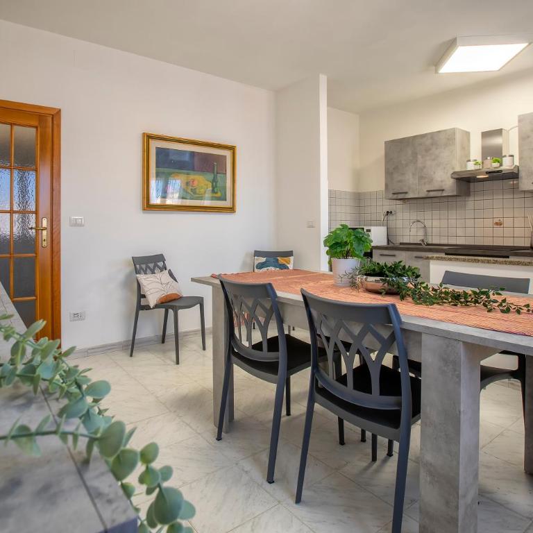 White lilium apartment - Two-Bedroom Apartment - 20